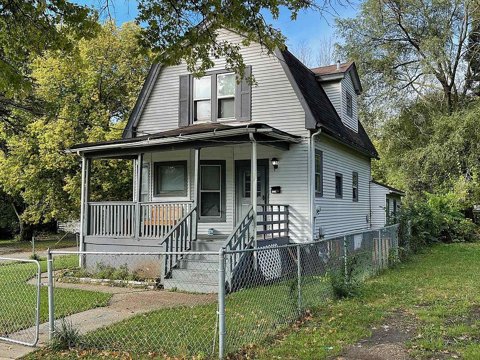 1st image of 302 N Central Ave