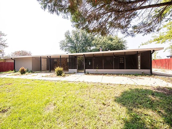 5th image of 5613 Carriage Hills Dr