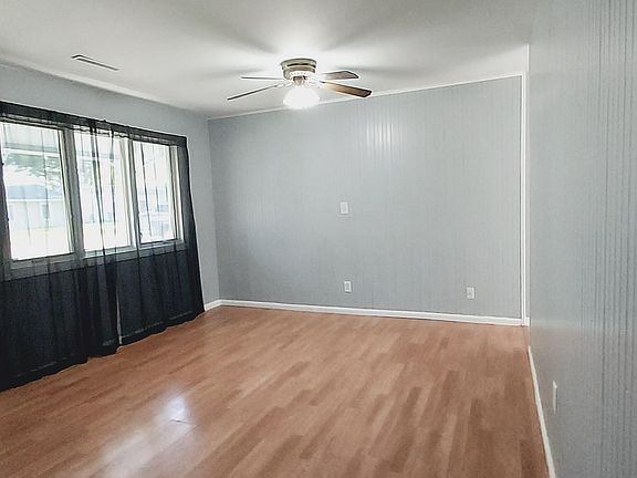 2nd image of 1314 Lindwood Dr