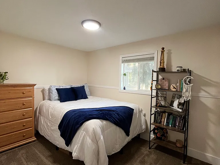 Malta Ave — Photo 8