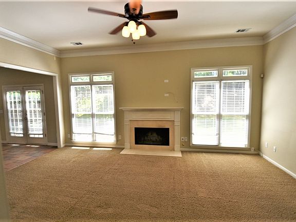3rd image of 6020 Georgetown Park Dr