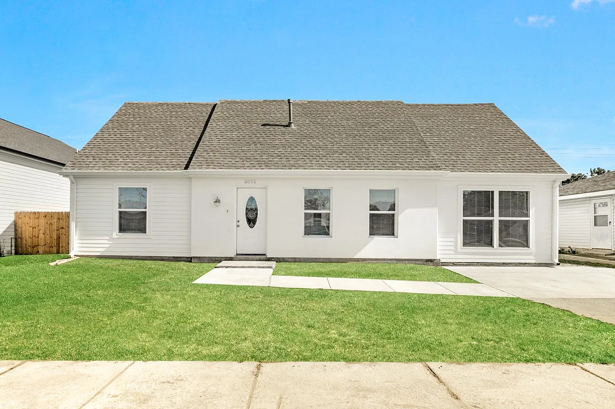 Building Photo - 3832 Ole Miss Dr