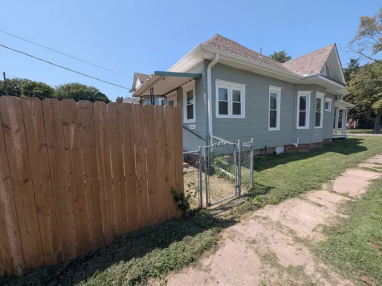 2614 Sacramento St — Photo 13