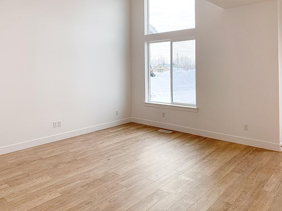 5th image of 4123 W 1630 N