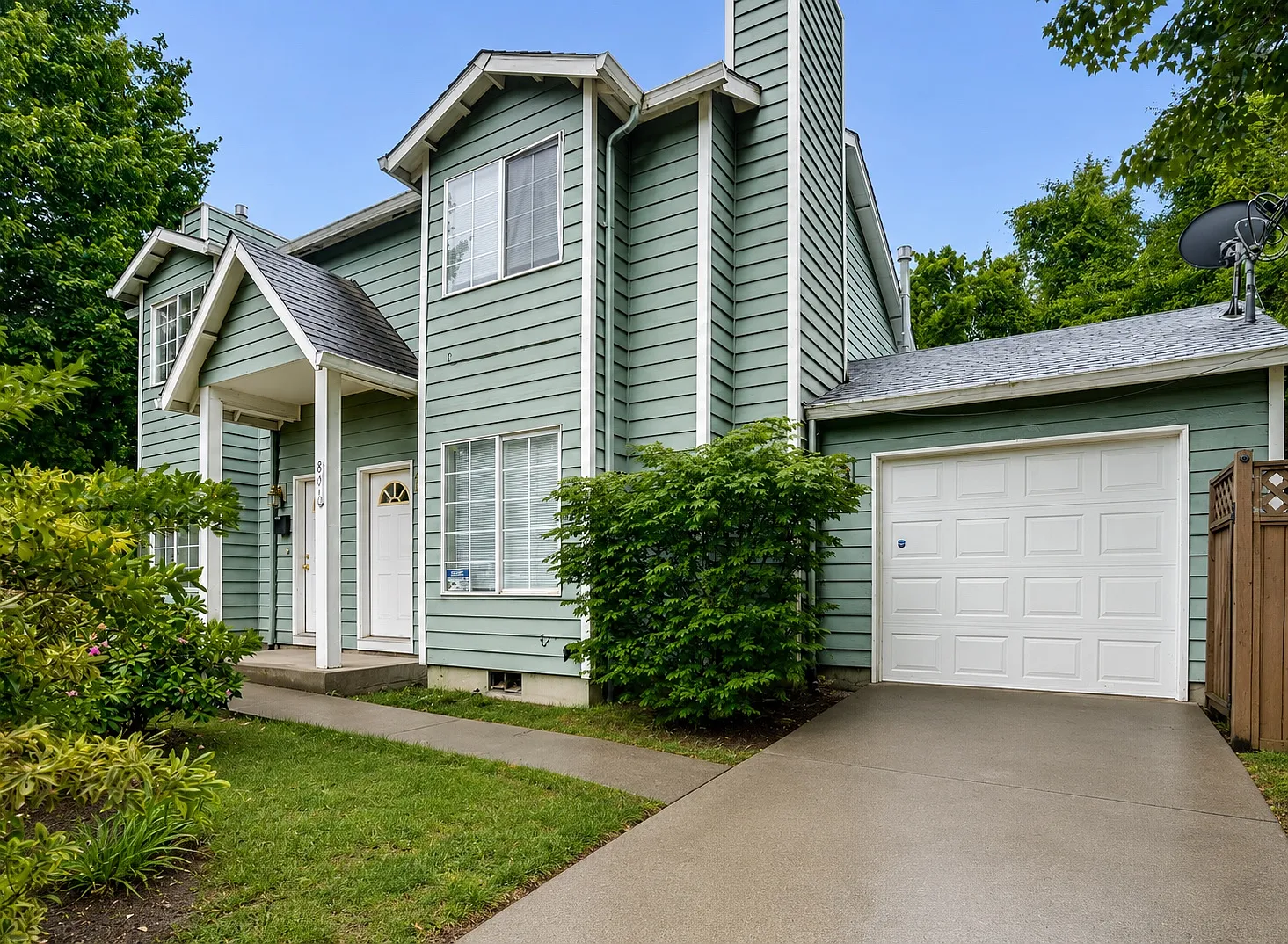 2 bed, $2,300 — Photo 2