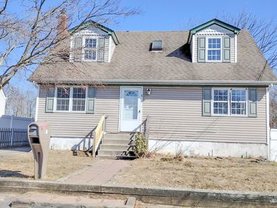 51 N Clinton Avenue, Patchogue, NY, 11772