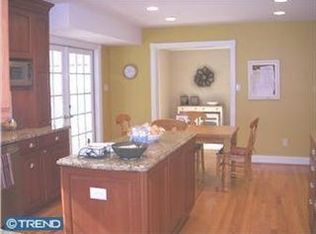 1294 Karen Ln, Wayne, PA 19087