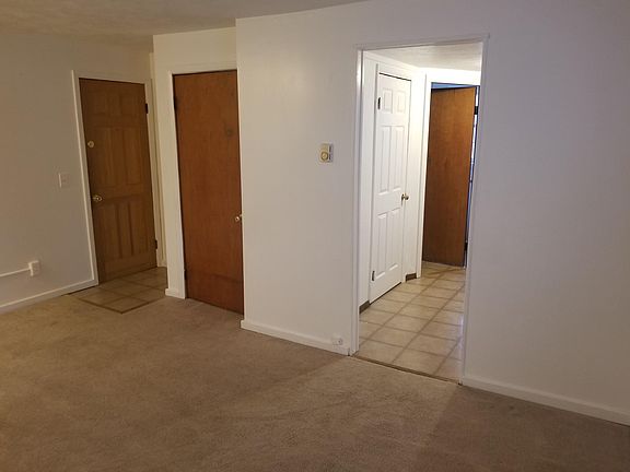 4th image of 109 E Buffalo St APT B