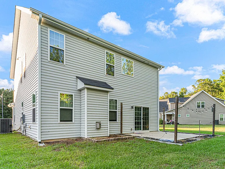 2240 Mannington Dr — Photo 3