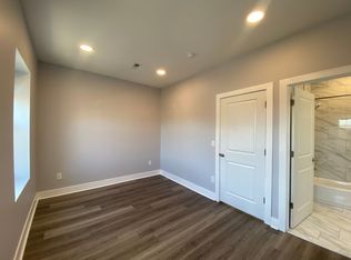 800 N 41st St APT 5, Philadelphia, PA 19104