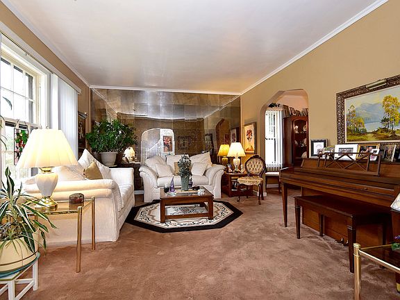 3rd image of 1648 N 78th Ct