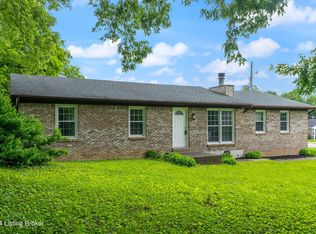 8516 Roseborough Rd, Louisville, KY 40228