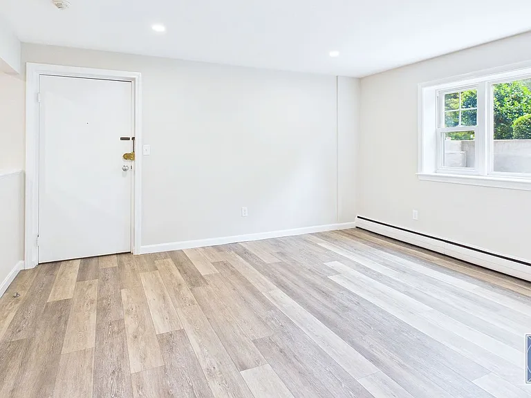 1395 Furnace Brook Pkwy — Photo 5