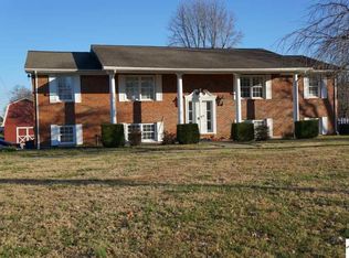 308 Holmes Dr, Paducah, KY 42003