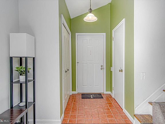 3rd image of 1544 Kensington Dr