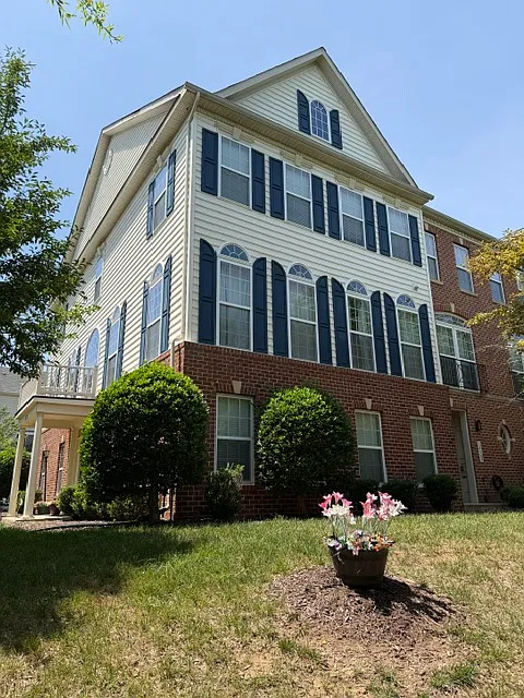 14107 Vintage Ln