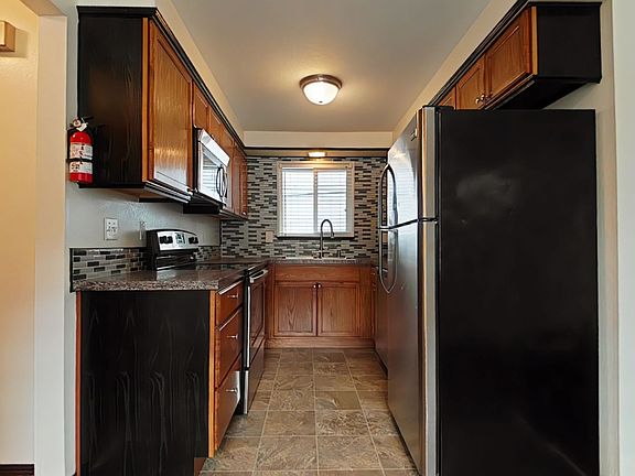 3rd image of 1458-1460 NW 20th Pl #3fbc84b0e