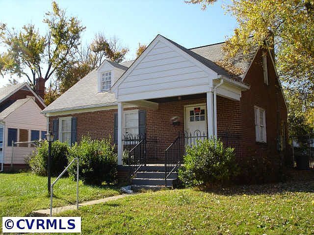 118 E. Roanoke St.