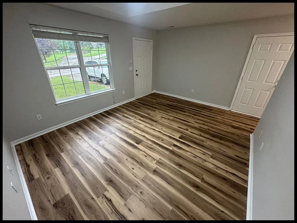 2 bed, 930 sqft, $1,100 — Photo 4