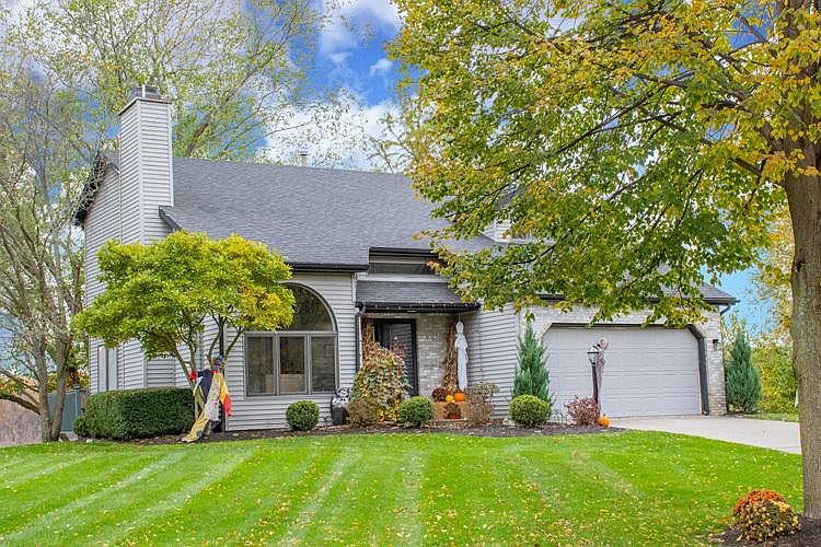 1st image of 25672 Shorewood Ct