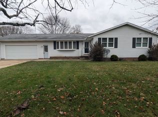 2355 Maycrest St, Magnolia, OH 44643