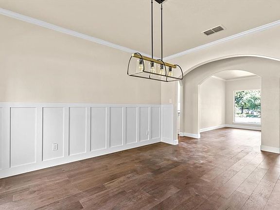 4th image of 108 Oakcrest Hills Dr