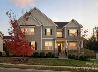 194 Forsythia Ln, Tega Cay, SC 29708