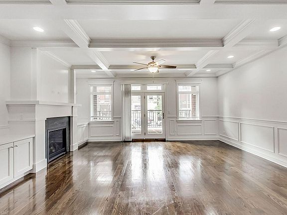 4th image of 1324 W Grand Ave #1
