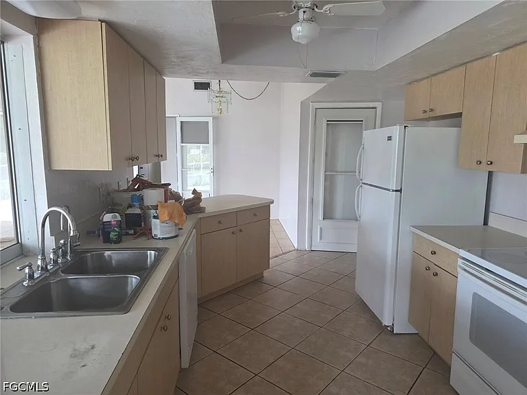 1542 Canal St — Photo 2