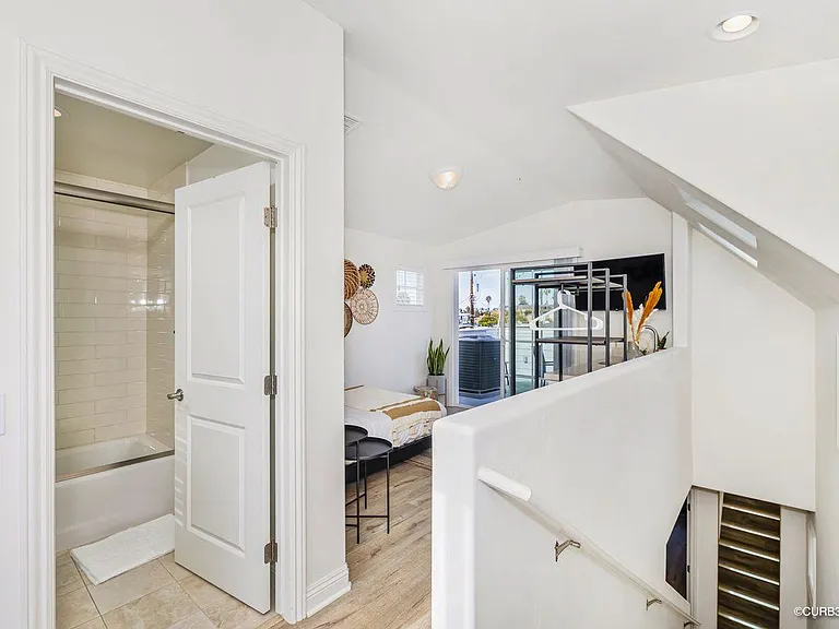 1452 Reed Ave — Photo 45