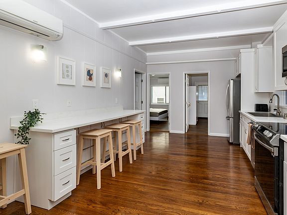 3rd image of 160 Harrison Ave #28