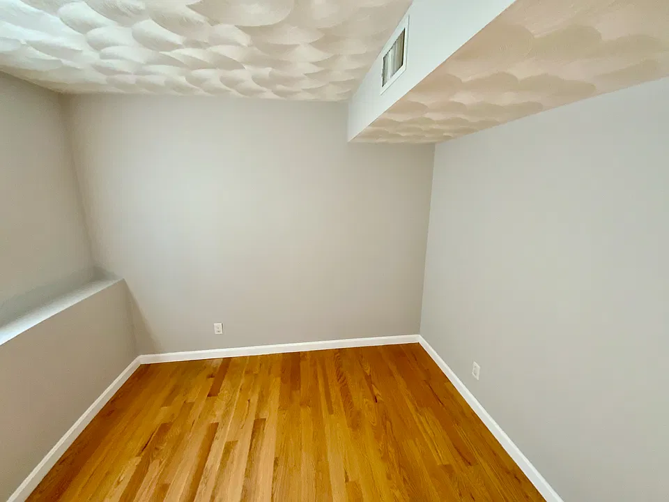 Bedroom #1