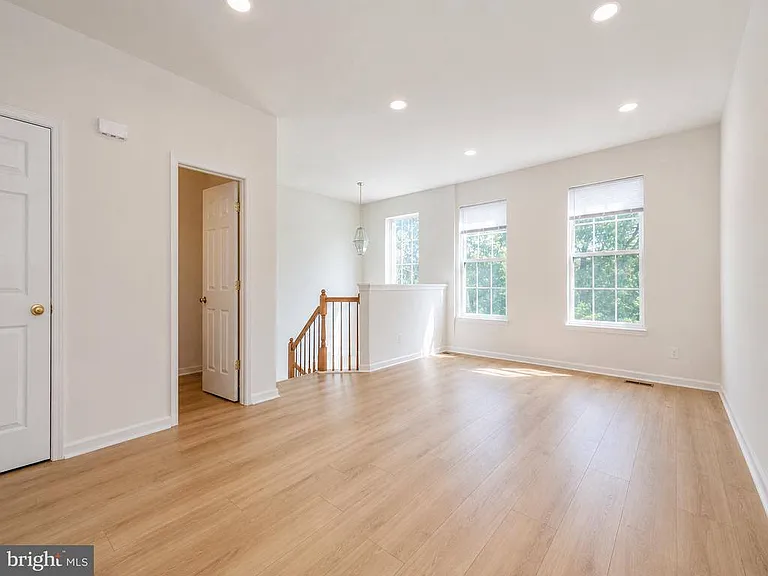 2456 Covered Wagon Ct — Photo 12