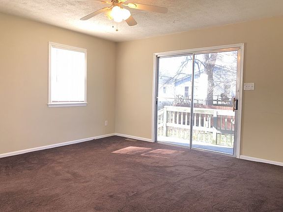 3rd image of 1108 Pine Ave