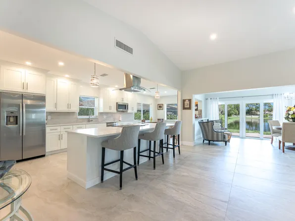 10370 Greentrail Drive N, Boynton Beach, FL 33436