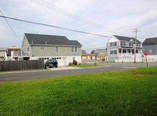 401 Union Ave, Keyport, NJ 07735