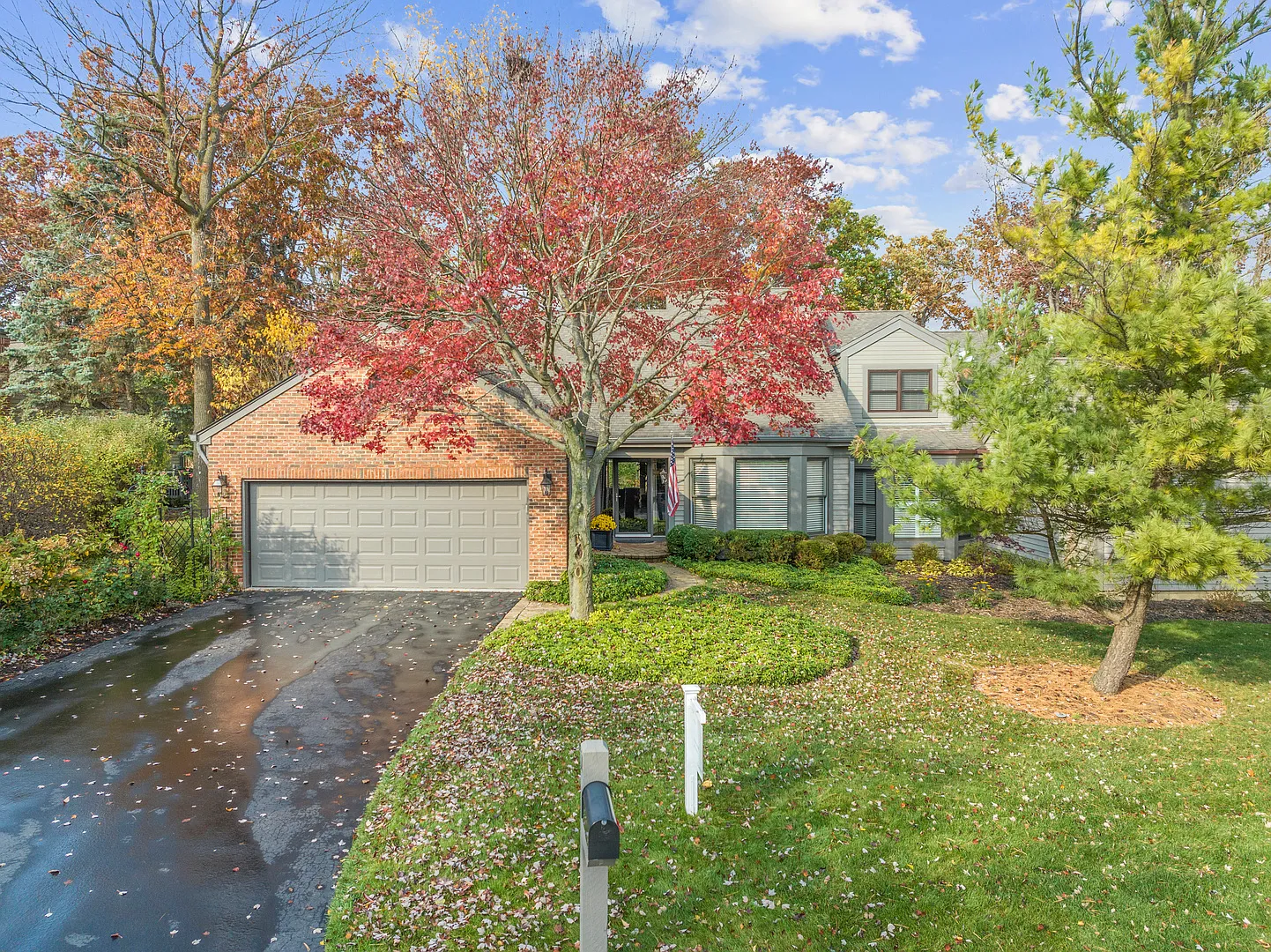 91 Warrington Dr photo 1