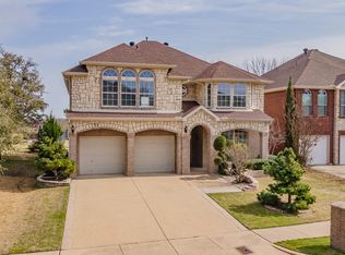 5786 Walnut Creek Dr, Fort Worth, TX 76137