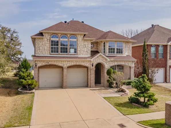 5786 Walnut Creek Dr, Fort Worth, TX 76137