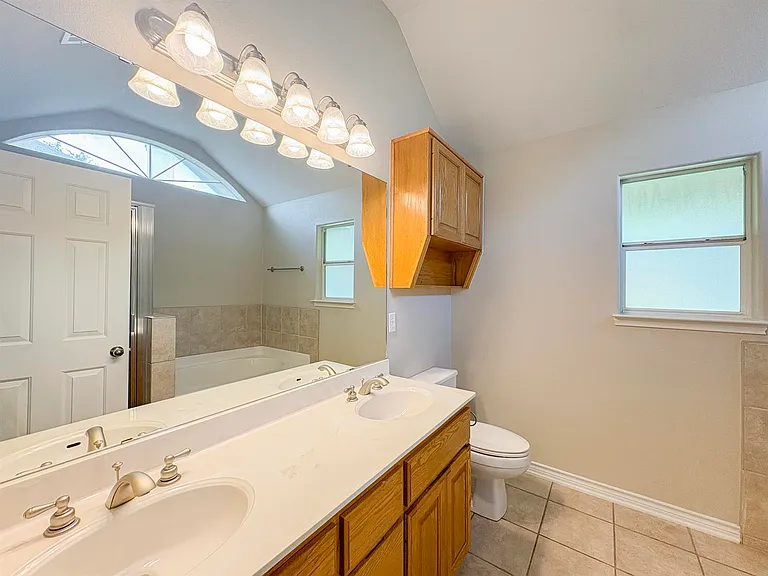 2601 Amber Forest Trl — Photo 14