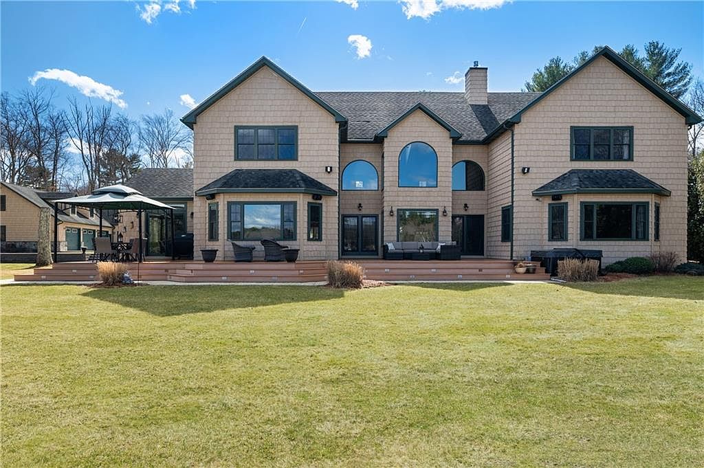 575 Wallum Lake Rd, Pascoag, RI 02859 Zillow