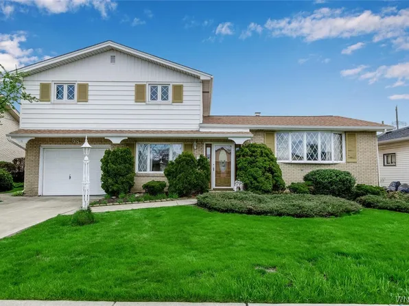 58 Rosemead Ln, Cheektowaga, NY 14227