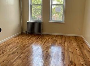 135 Rockaway Pkwy #3R, Brooklyn, NY 11212