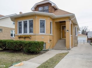 7225 W Ibsen St, Chicago, IL