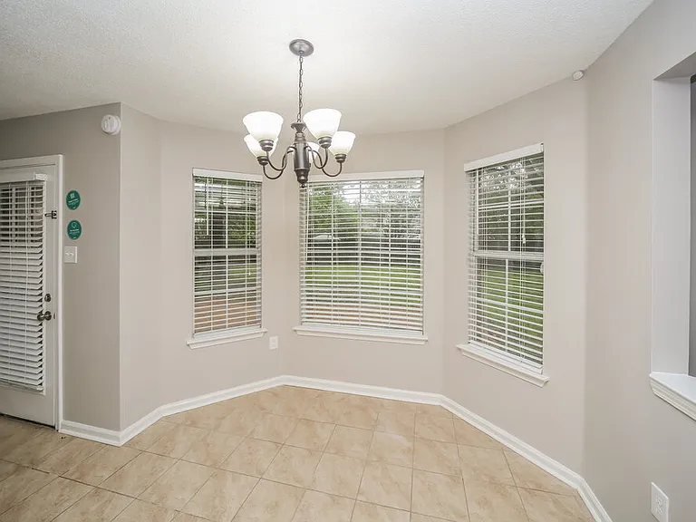7228 Hunters Horn Dr — Photo 7