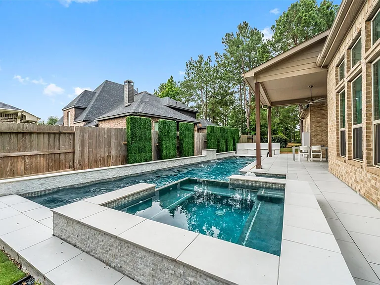 1053 Bat Hawk Ct — Photo 45