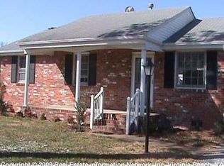 1114 Red Maple Rd, Chesapeake, VA 23323