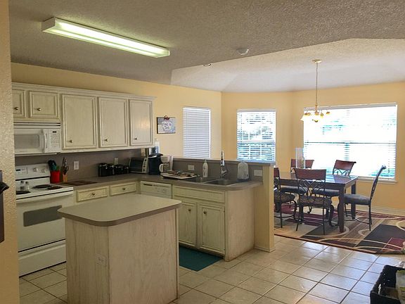 4th image of 406 Prentiss Ave