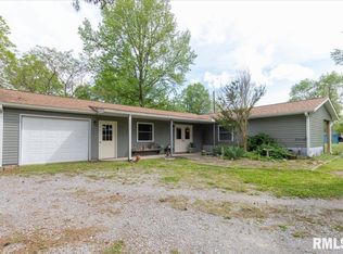 2255 Eagle Point Bay Rd, Goreville, IL 62939
