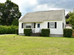 110 Heather Ln, Camillus, NY 13031